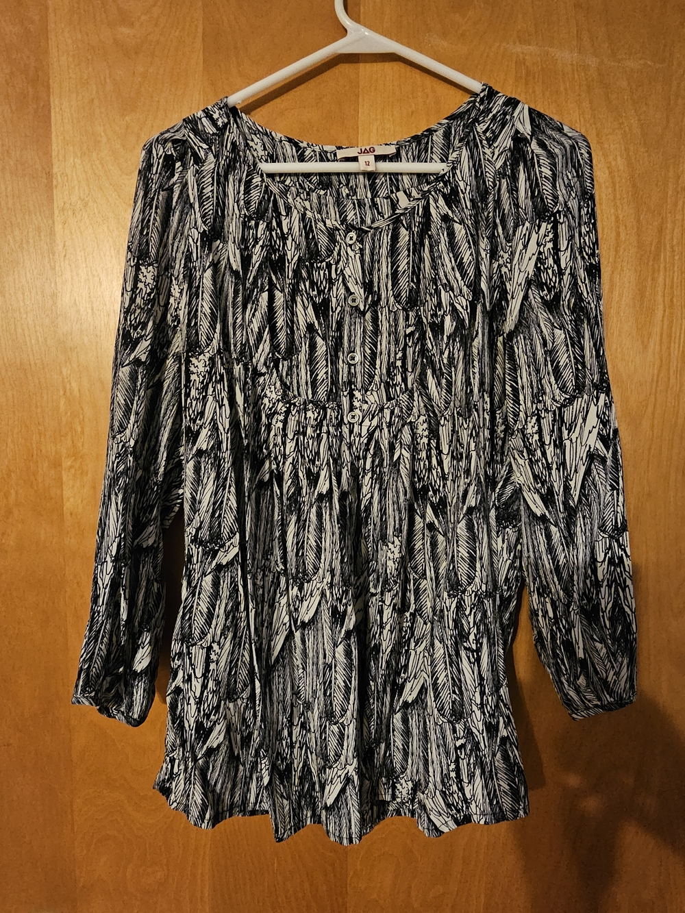 Jag Blue & White Feather Print Top